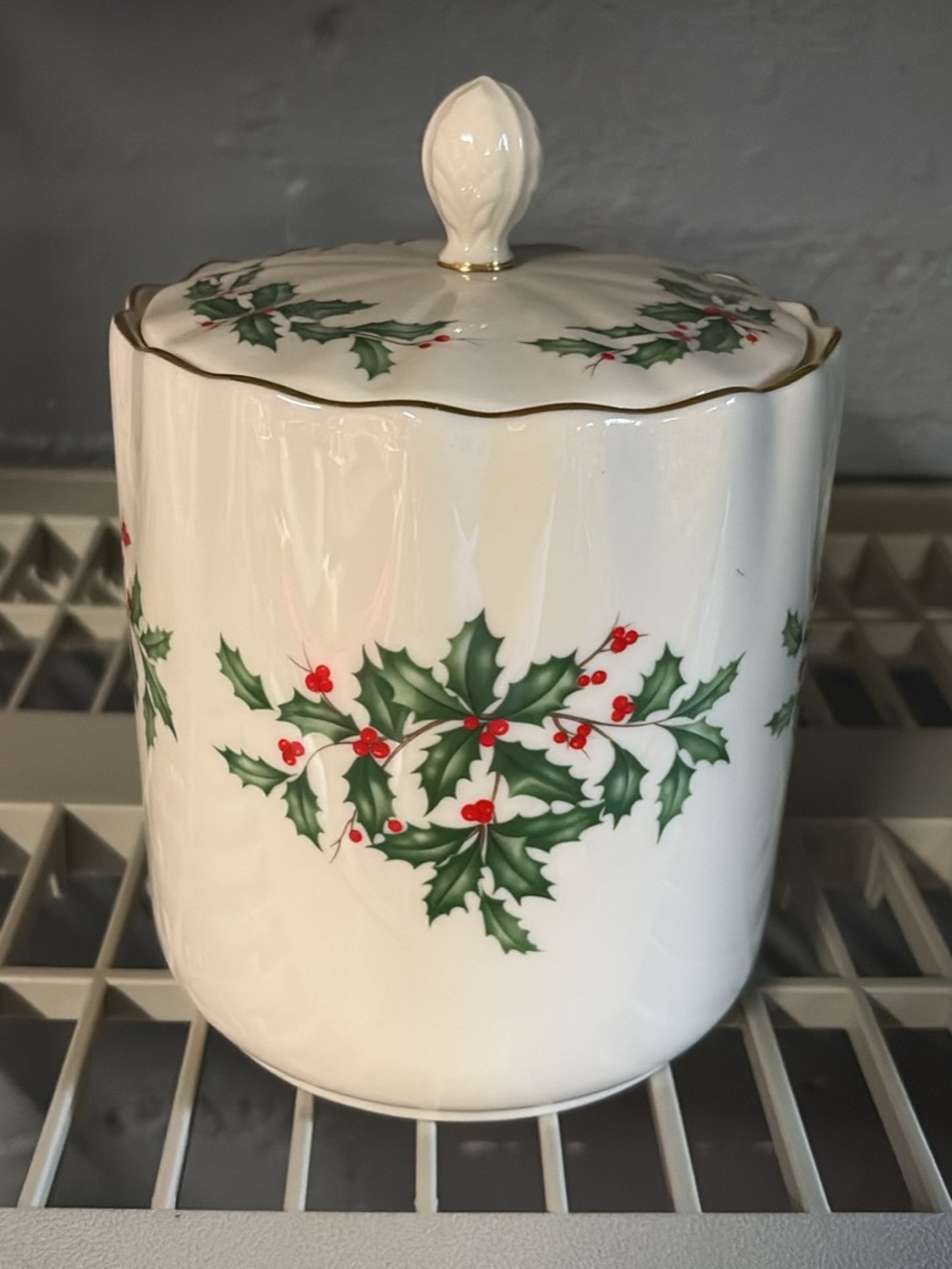 Holiday biscuit barrel